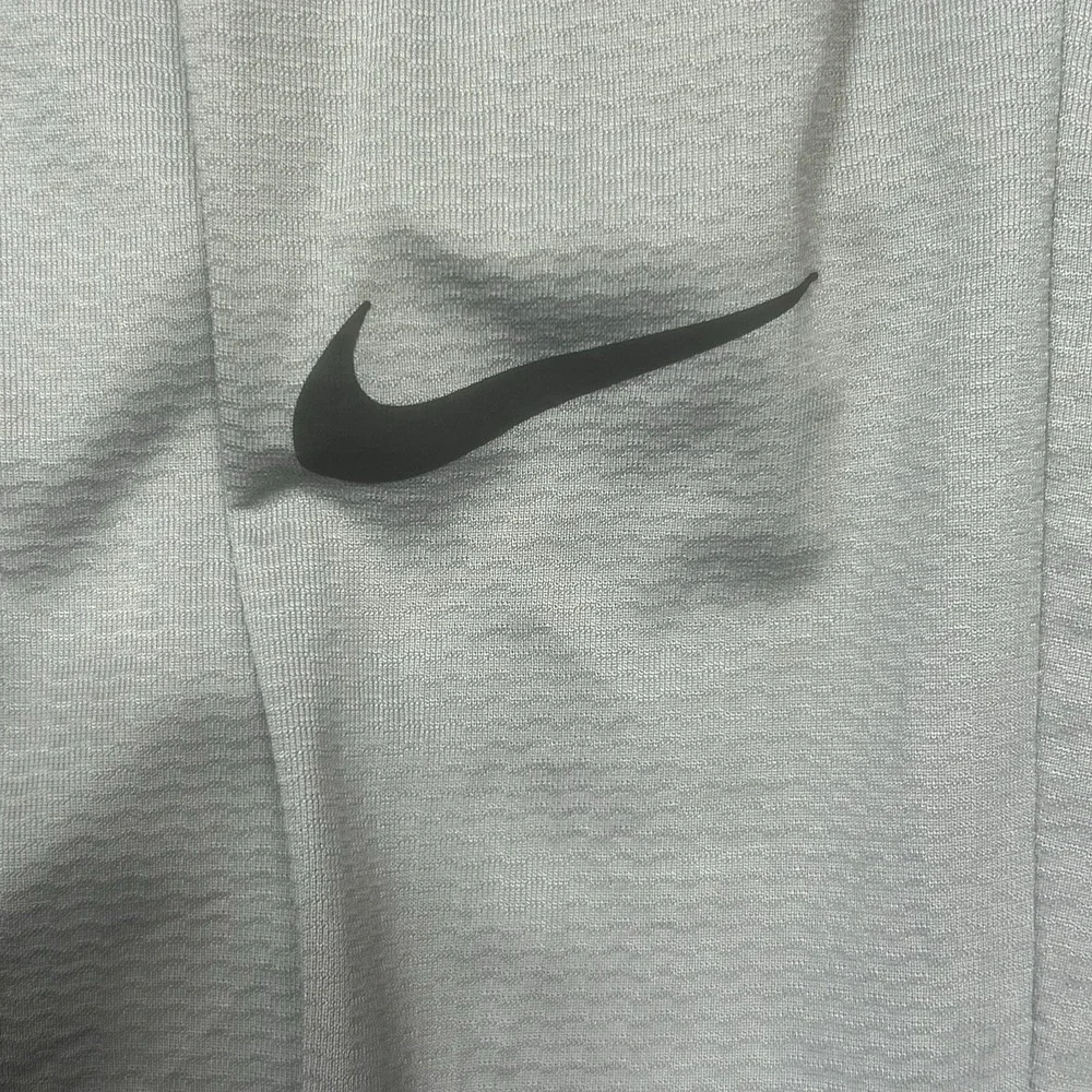 Nike Epic Training Track Pants Mens L Light Gray‎ Drawstring DRIFIT Joggers EUC